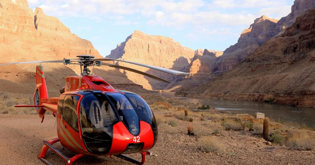 Grand Canyon West: Helicopter & Boat with Park Entry Options